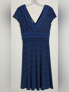 Maggy London Black and Blue Geometric V-Neck Dress Size 4P